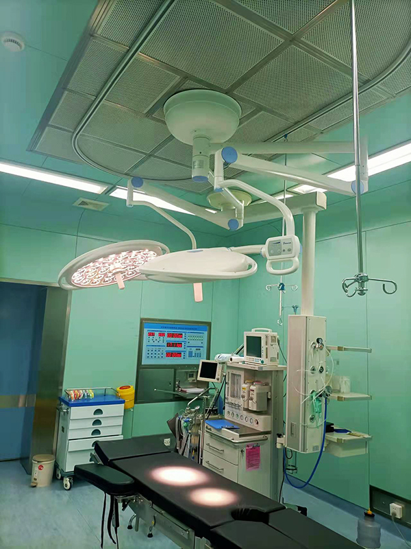 Medik Provides Operating Lights and General Hospital Beds in German Public Hospitals