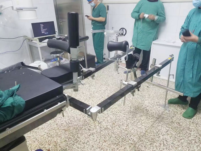 Medik Offer The Medical Operating Table To Shanghai Hospital